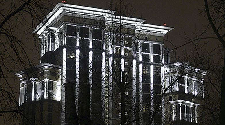 Подсветка здания жилого дома